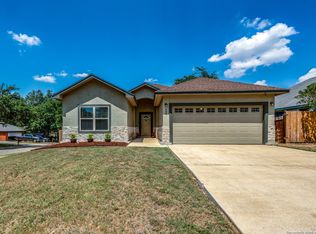 498 Emelia St, Universal City, TX 78148