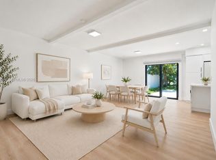 Briar Bay Townhouse, Miami, FL 33176