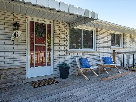 3rd image of 6 Strathcona Cres