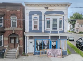 3367 6th Avenue, Troy, NY 12180