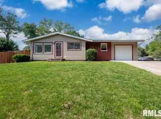1829 W Austin Dr, Peoria, IL