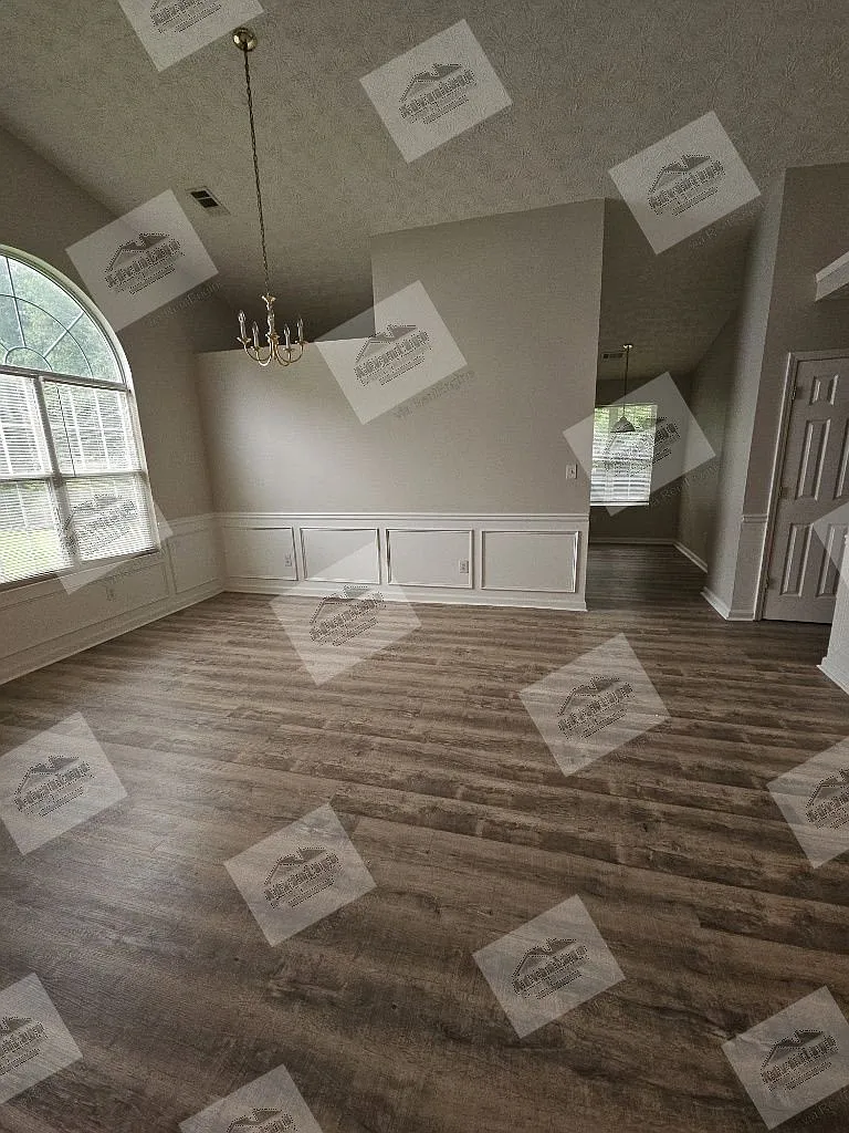 3 bed, 2.5 bath, 1479 sqft, $1,640 — Photo 2