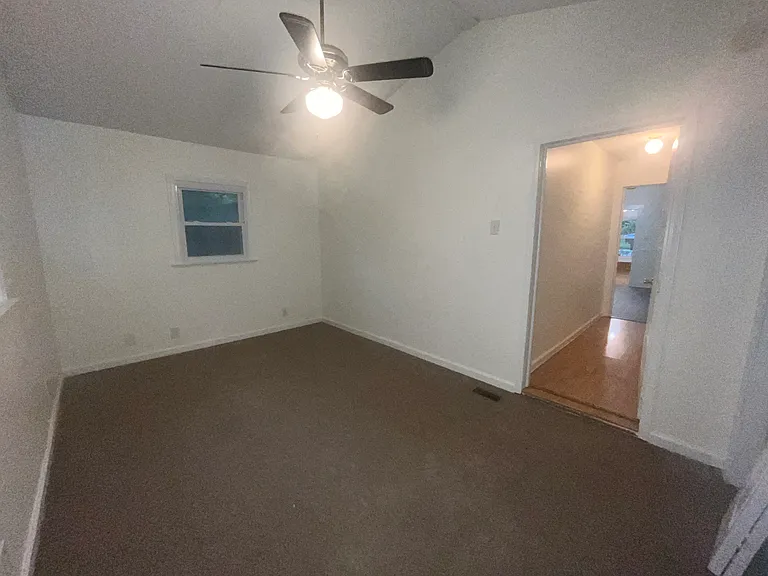 208 Price St — Photo 8
