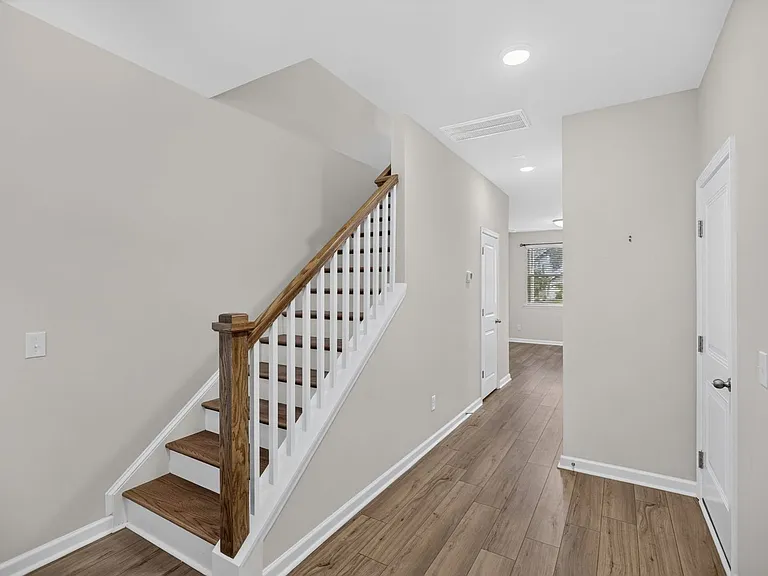 5339 Cardinal Crest Blf — Photo 8