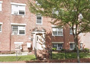 1400 Congress Pl SE APT 102, Washington, DC 20020