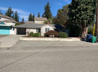 3412 NE 7th Pl #B, Renton, WA 98056