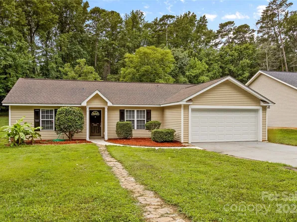 3616 Oakwood Rd, Charlotte, NC 28269