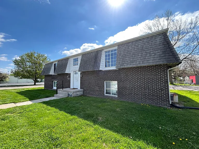 305 & 325 Bellbrook Ave — Photo 1