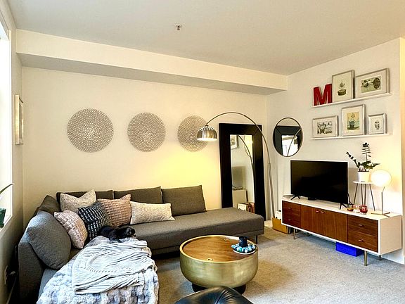 2nd image of 720 Queen Anne Ave N APT 405