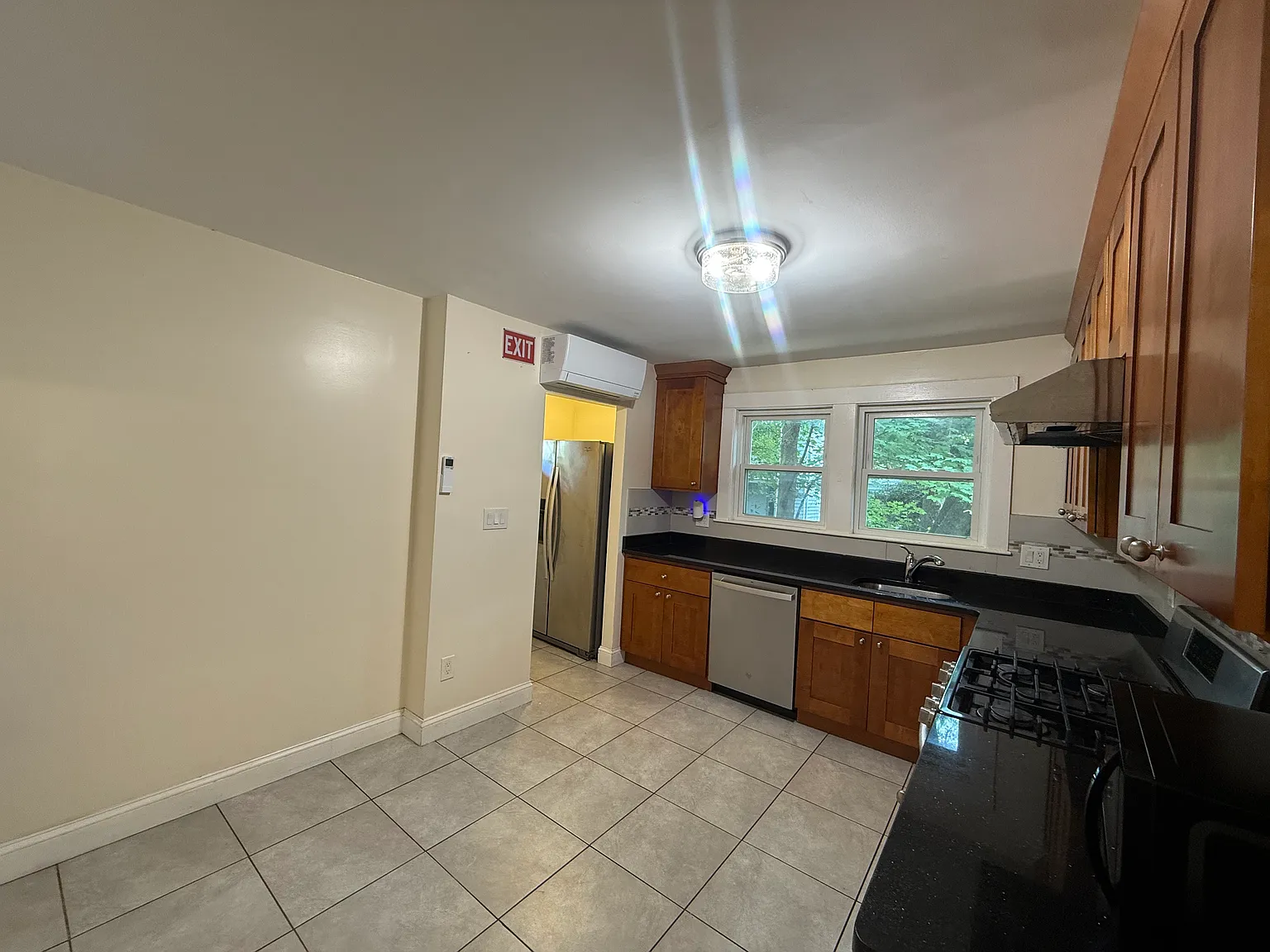 8 Cenacle Rd — Photo 2