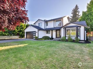 24301 9th Ave S, Des Moines, WA 98198