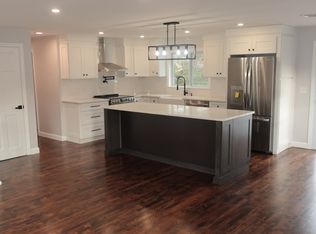 91 Russell St, Peabody, MA 01960