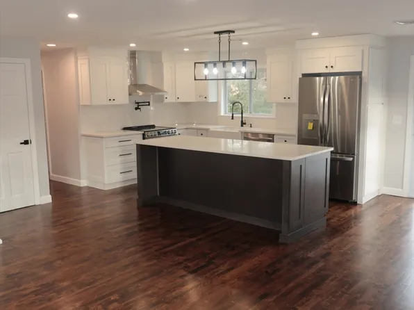 91 Russell St, Peabody, MA 01960