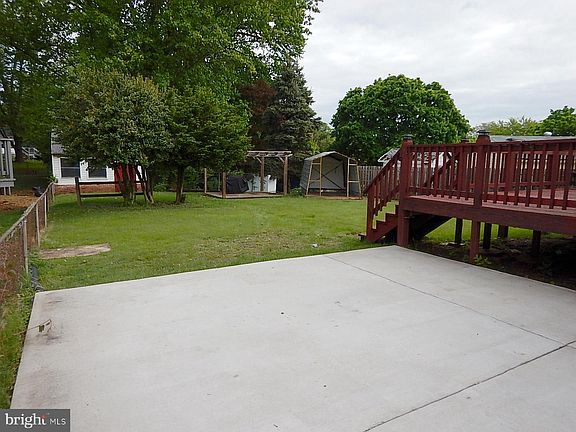 5th image of 202 Murgate Ln
