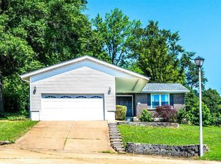 6 Naple Valley, Fenton, MO 63026