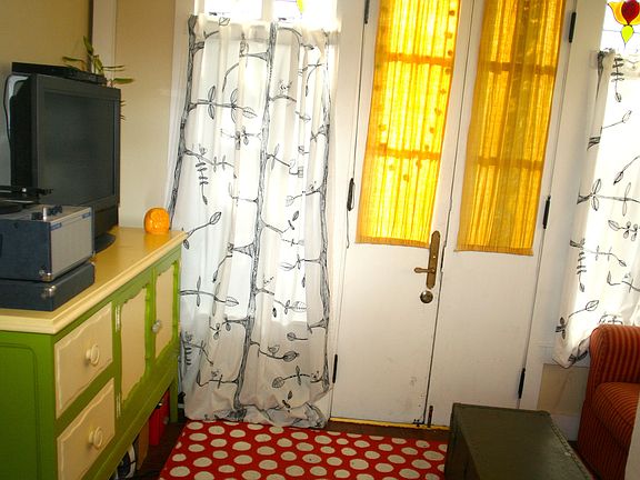 4th image of 3101 Harris Park Ave APT B