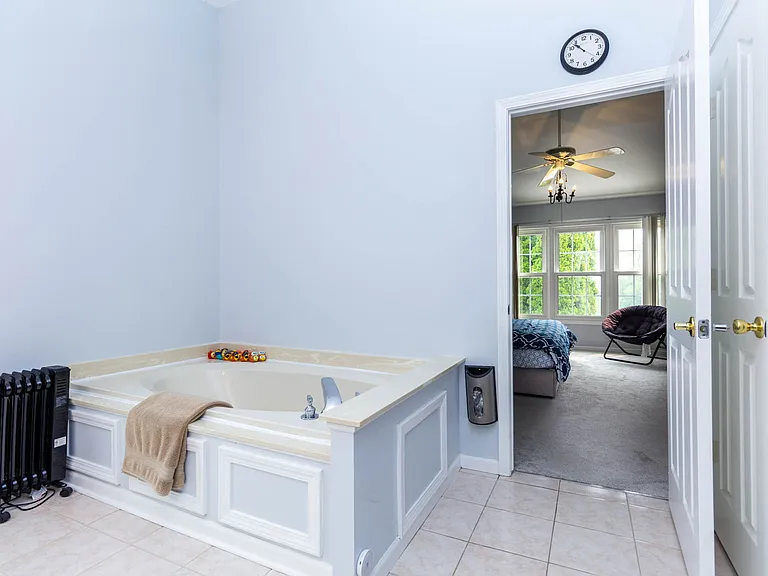 45520 Morningside Dr — Photo 33