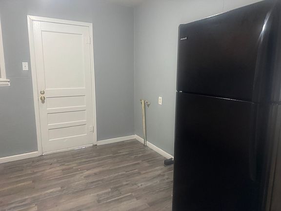 2nd image of 608 Harrell Ave