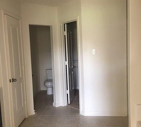 4th image of 4712 Beaver Creek Ave