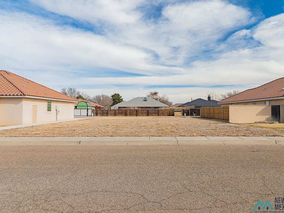 1st image of 104 Scottsdale Dr