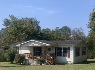402 Proctor Hill Rd, Beattyville, KY 41311