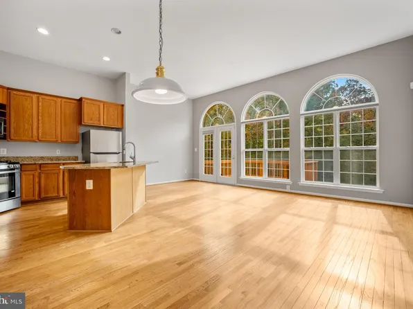 6616 Charles Green Sq, Alexandria, VA 22315