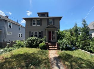 740 Lagrange St, West Roxbury, MA 02132