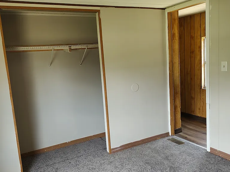 6377 Beloit Ave — Photo 10