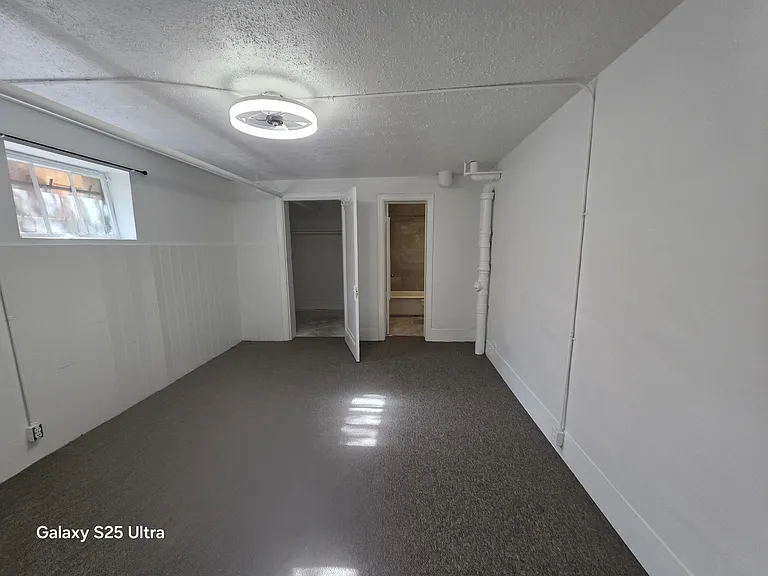 1422 E 8th Ave #13 — Photo 4