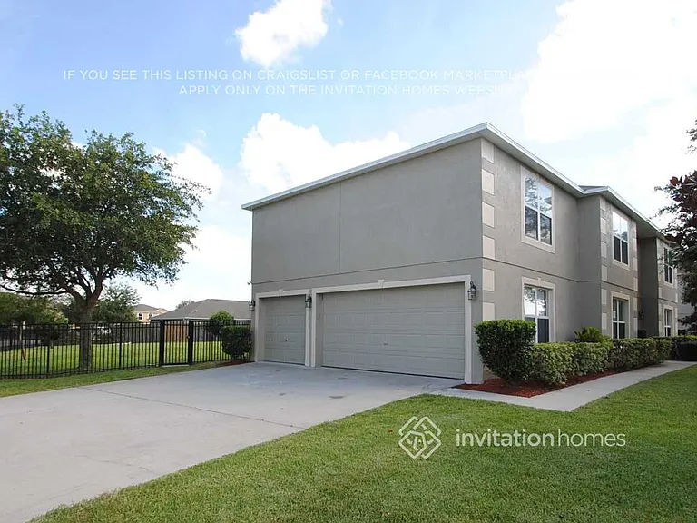 688 Red Pepper Loop — Photo 3