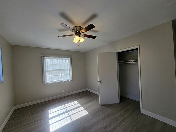 4th image of 5318 Radford Ave