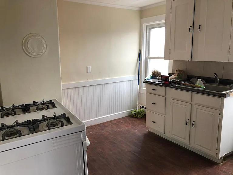 15 Bolivar St #2 — Photo 13