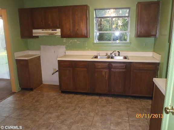 3rd image of 1148 Leslie Ann Dr