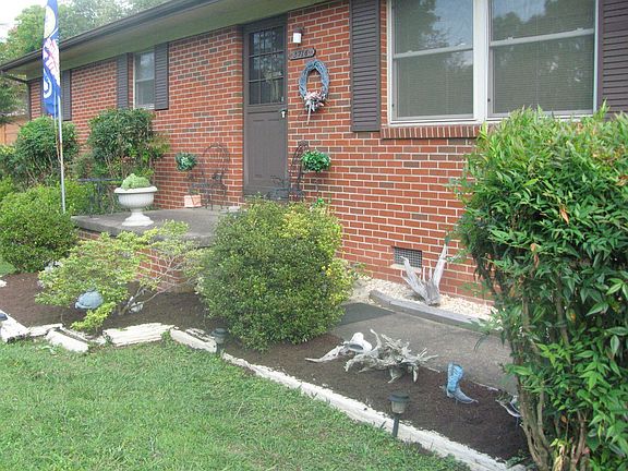 2nd image of 3716 Seeber Dr