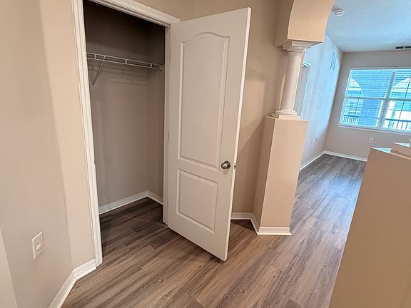 3rd image of 1700 Villa Capri Cir #307
