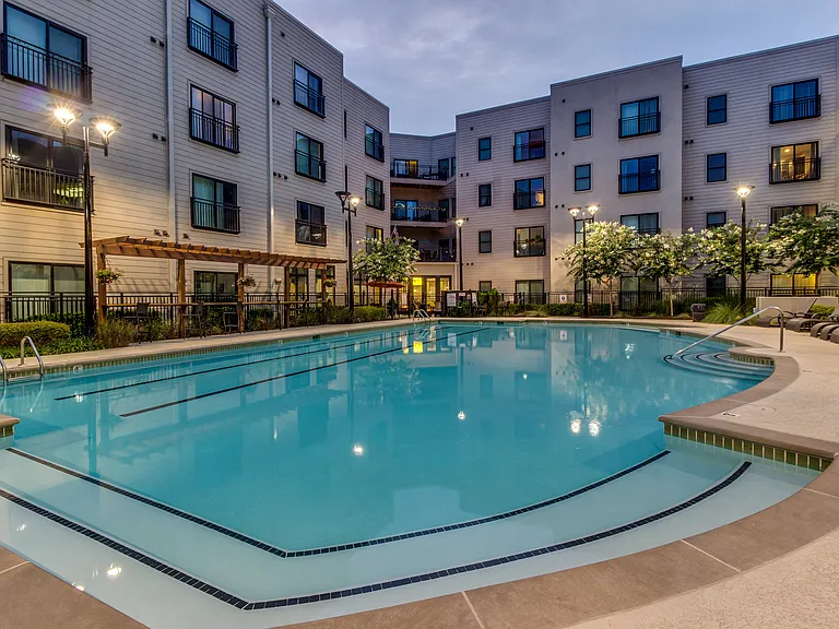 Vista Germantown — Photo 12