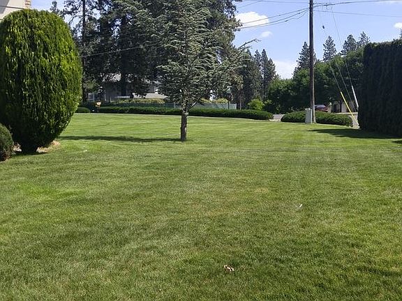 2nd image of 33 E Humboldt Dr