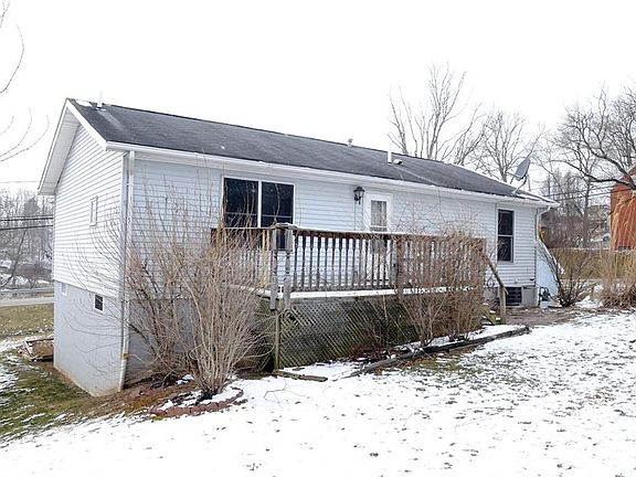 4th image of 200 Zanesville St