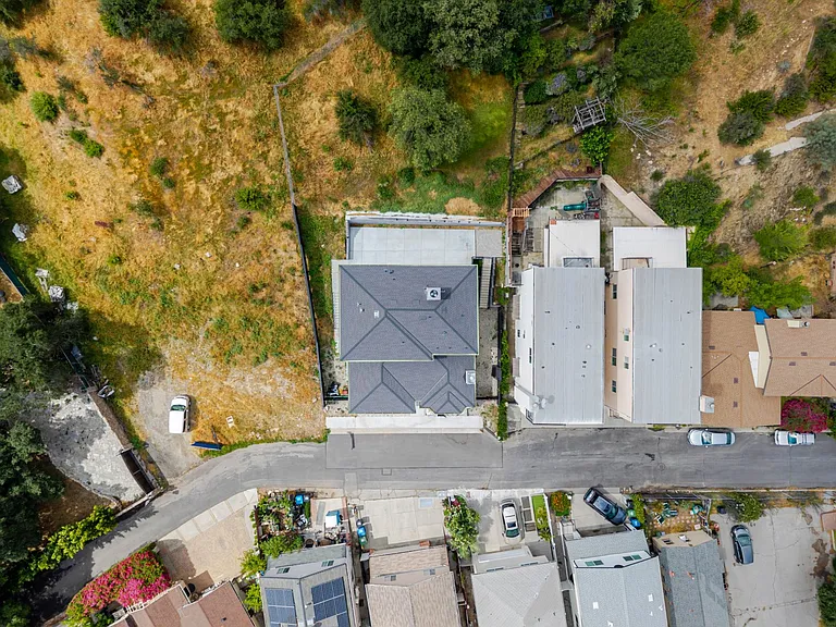 7416 Valaho Ln — Photo 40