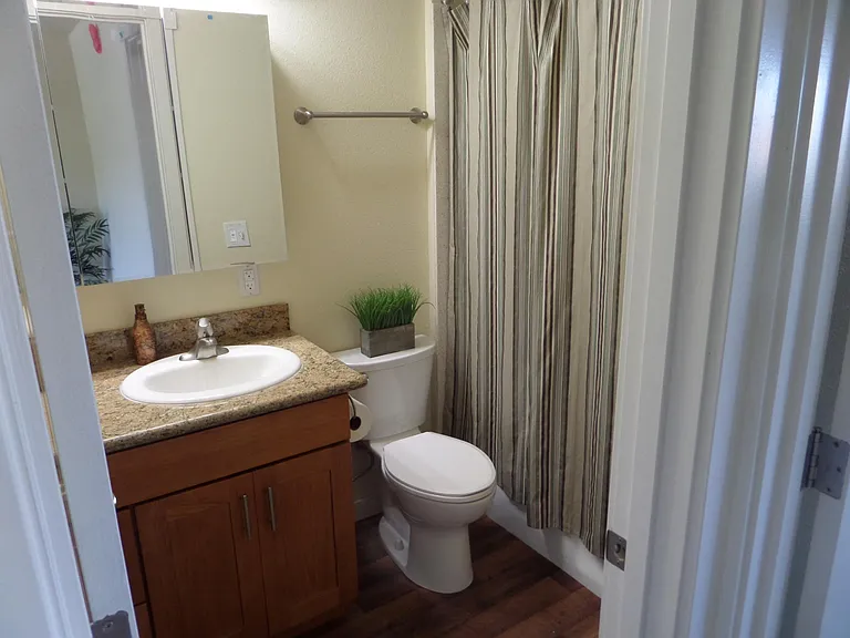 805 N J St #5 — Photo 5