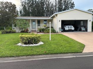 1116 W Lakeview Dr, Sebastian, FL 32958