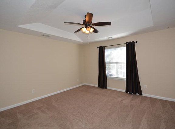 4th image of 513 Cedar Rock Dr