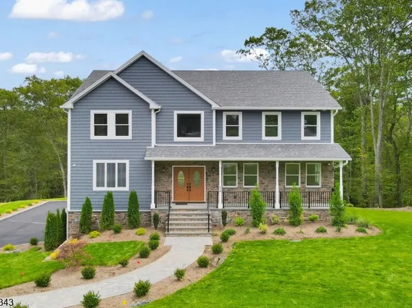 24 Eagles Nest Ter, West Milford Twp., NJ 07480