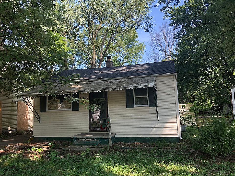 1st image of 25998 Dartmouth St
