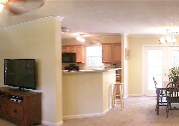 4th image of 9179 Arcadia Ave