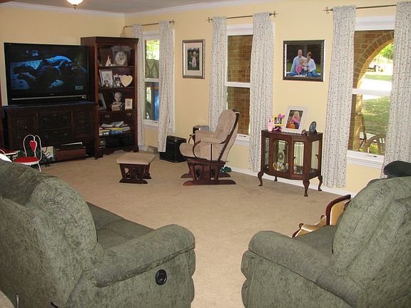 Spacious Living area