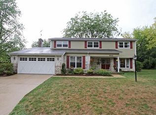 992 Commonwealth Ct, Barrington, IL 60010