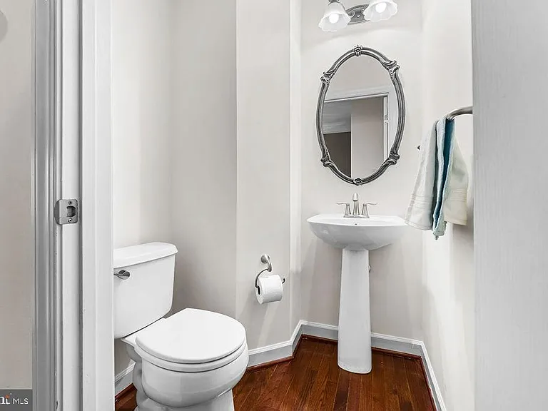 1627 Whitehall Dr — Photo 14