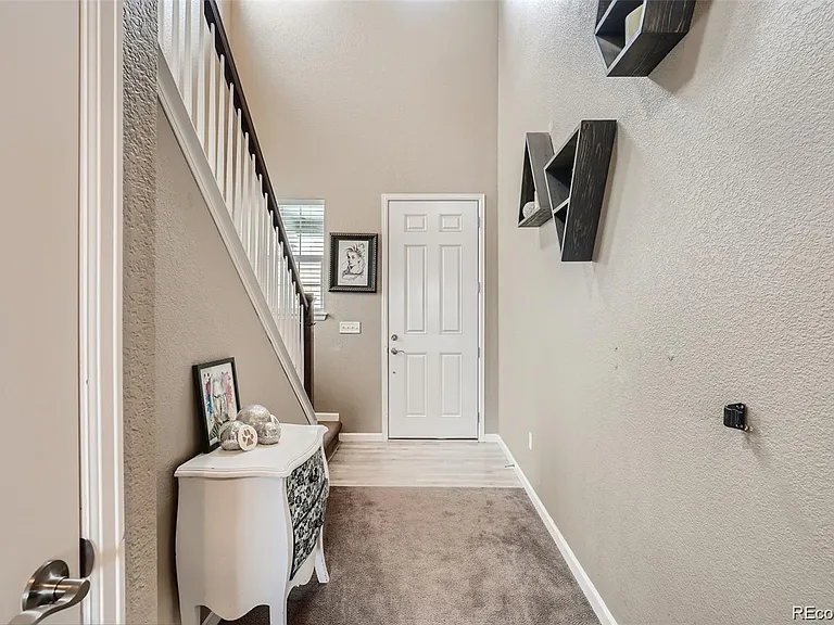 3321 Riverwood Way — Photo 3