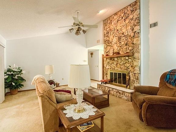 5th image of 4835 Hester Ave